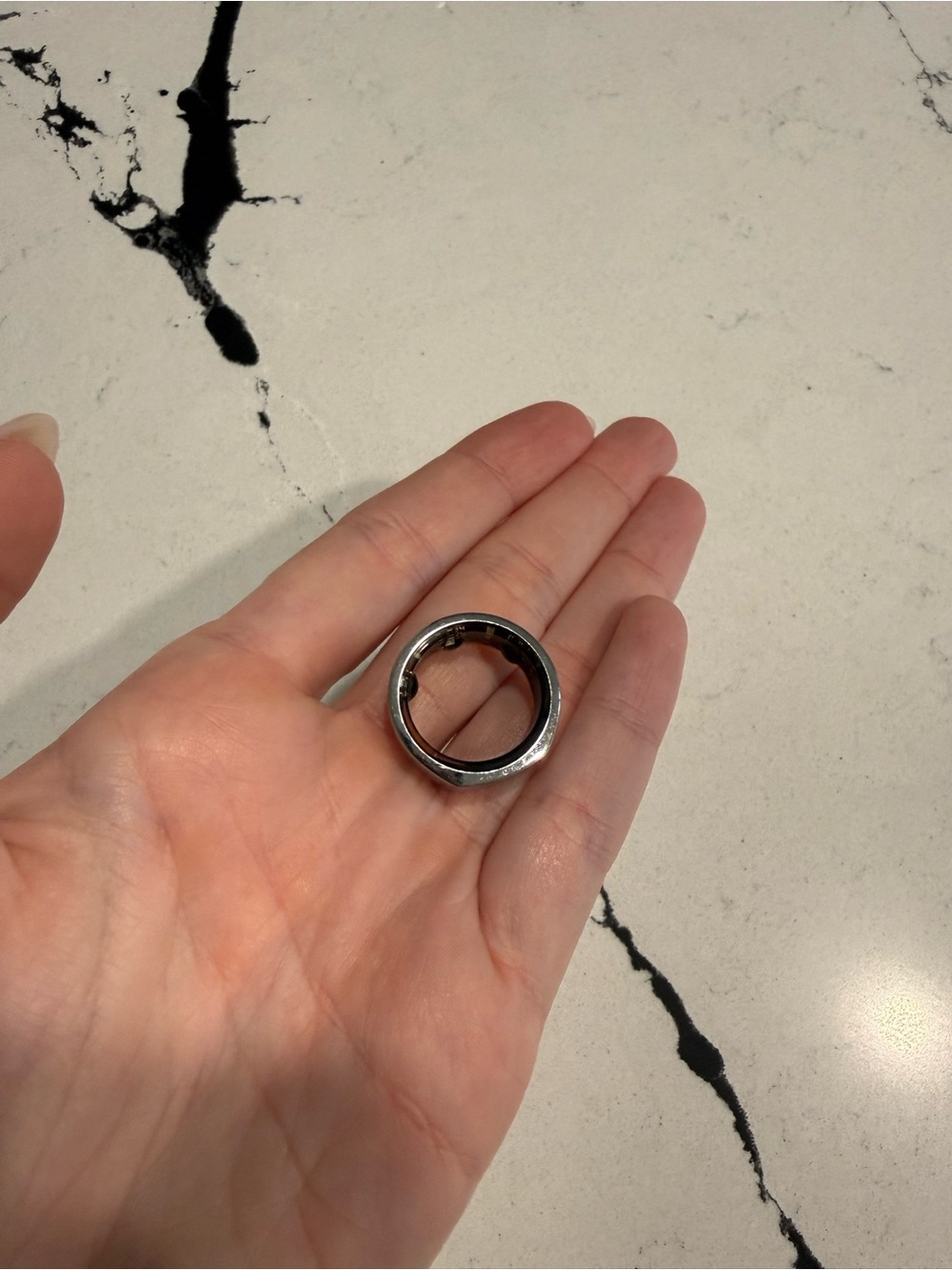 Oura Ring Gen 3 Horizon - Silver - Size 7! - Picture 5 of 6